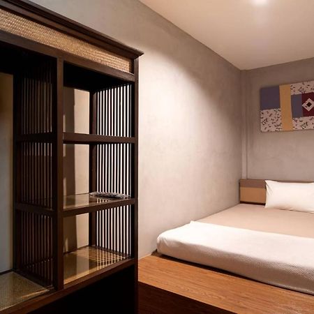Buri Hostel Бангкок Экстерьер фото